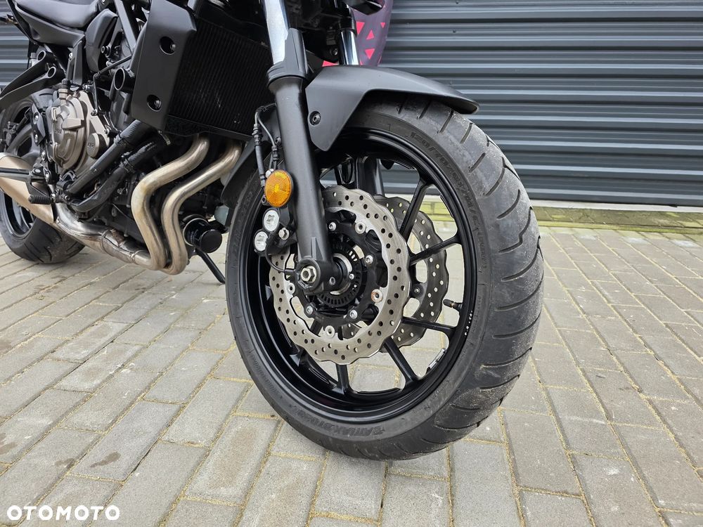 Yamaha MT - 24