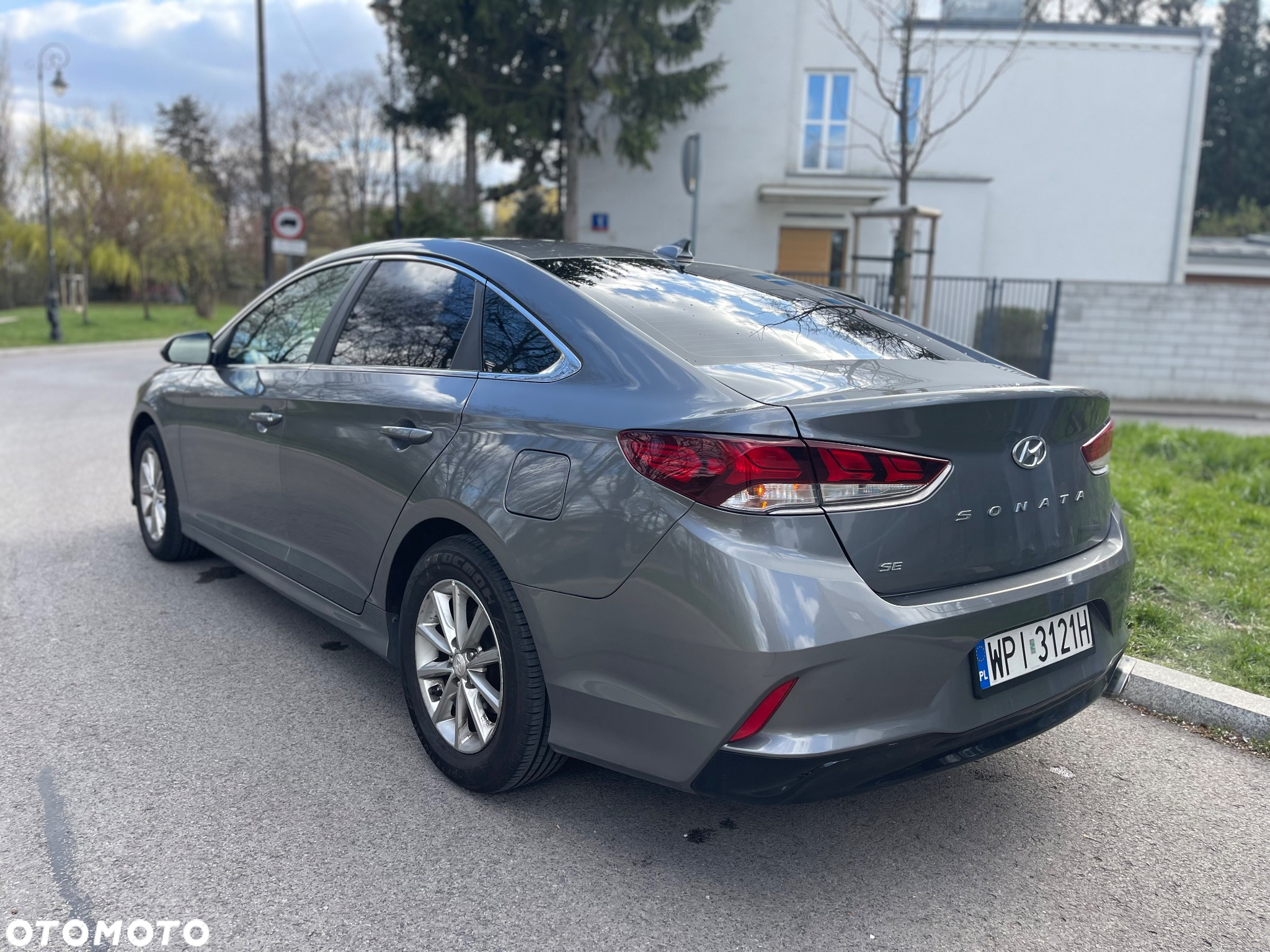 Hyundai Sonata - 26