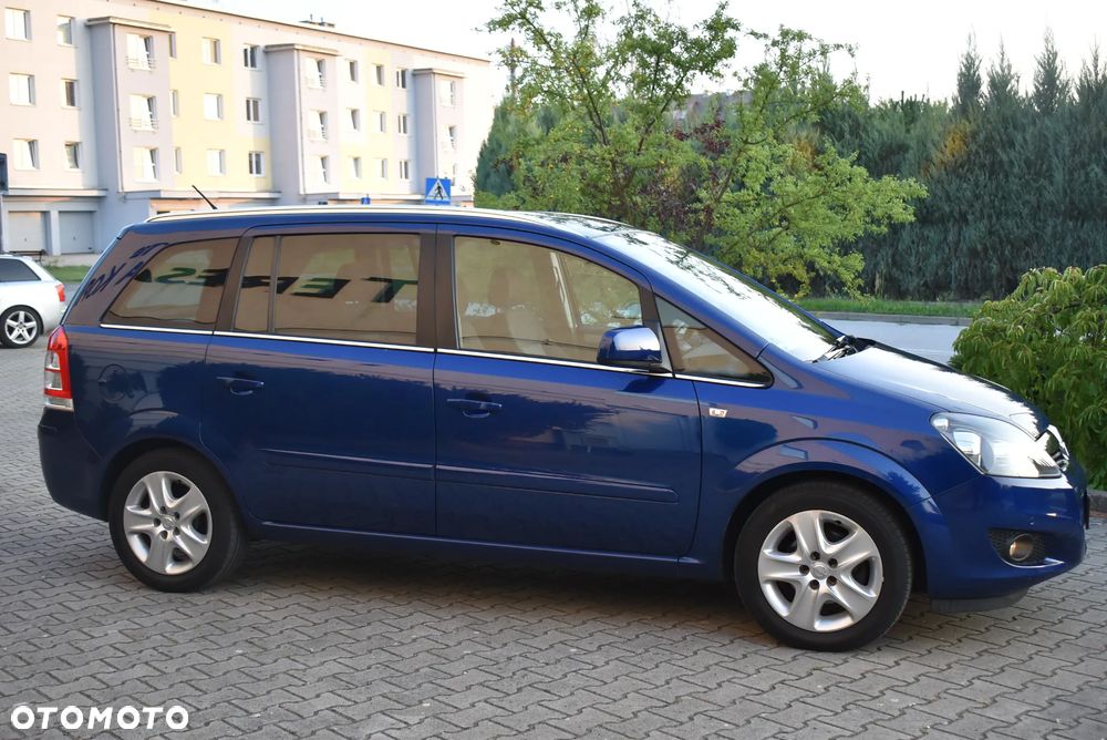 Opel Zafira - 16