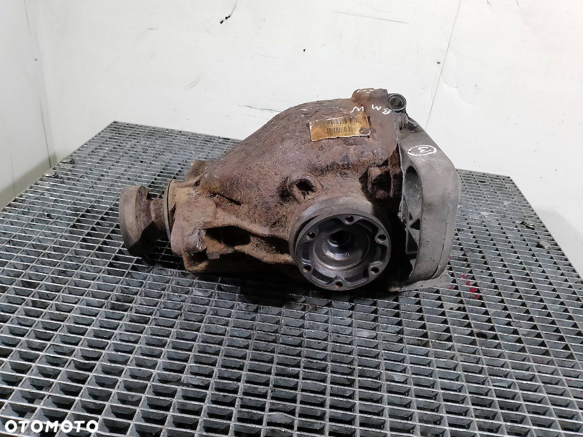 DYFERENCJAŁ TYŁ BMW E61 7547092-02 3.0 D - 1