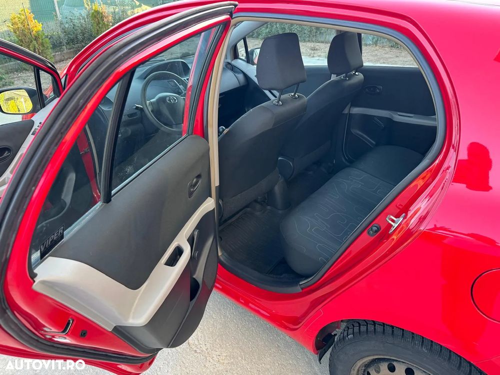 Toyota Yaris - 13