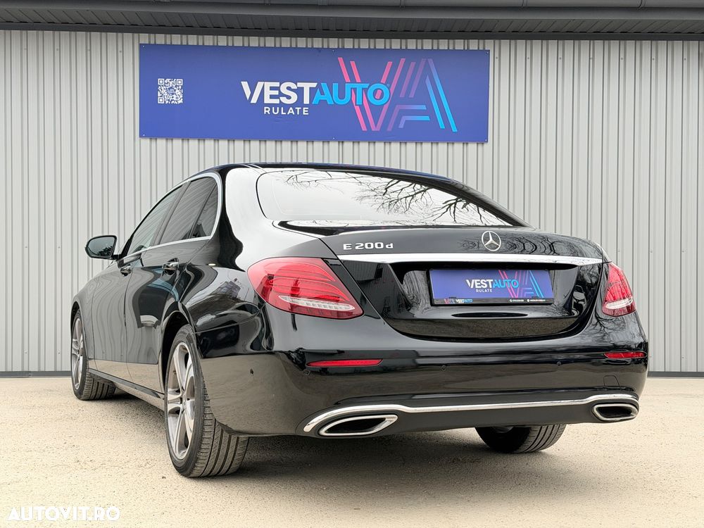 Mercedes-Benz E 200 d 9G-TRONIC Exclusive - 4