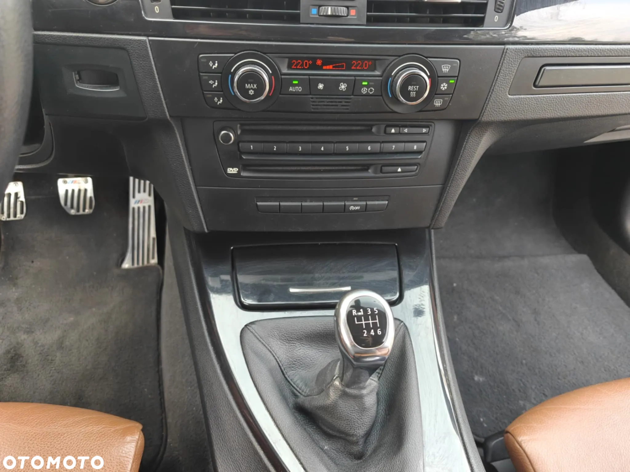 BMW Seria 3 320i Coupe - 17