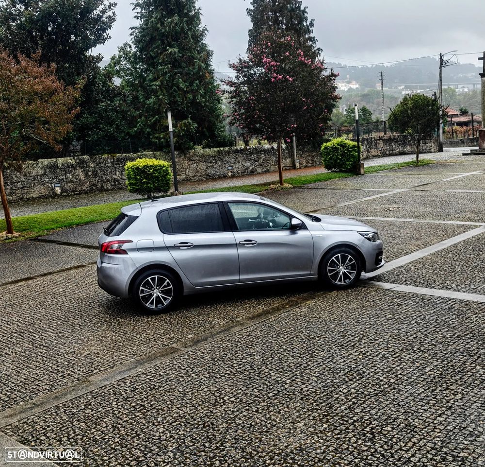 Peugeot 308 1.2 PureTech Allure Pack - 2