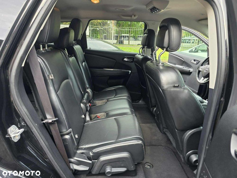 Dodge Journey - 32