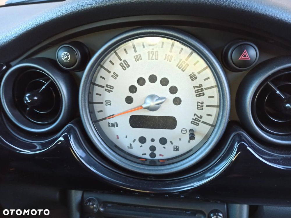 MINI Cooper Seven - 17