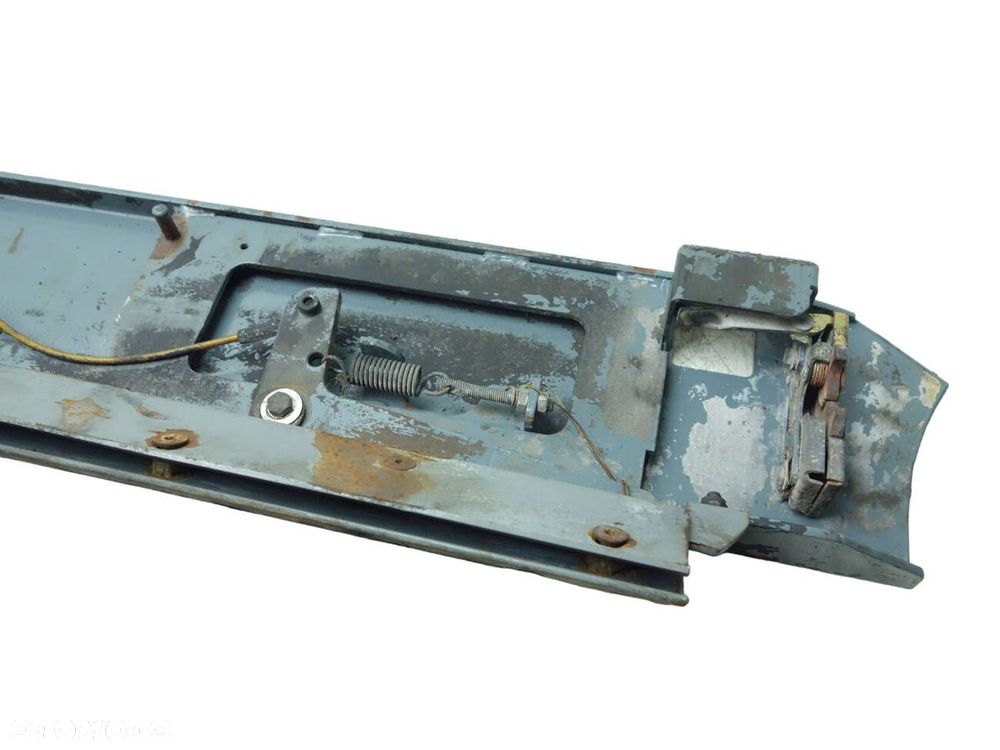 Zamiatarka Tennant M20 Osłona Pokrywa Prawa Dolna 1019031 - 5