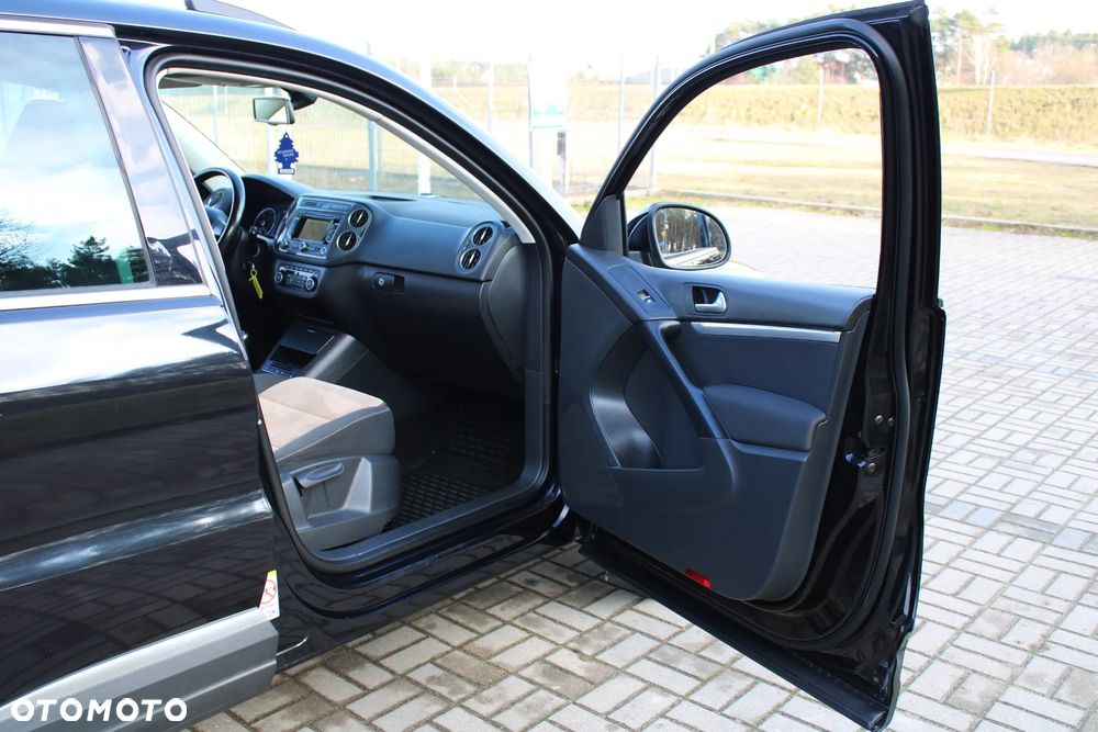 Volkswagen Tiguan - 30