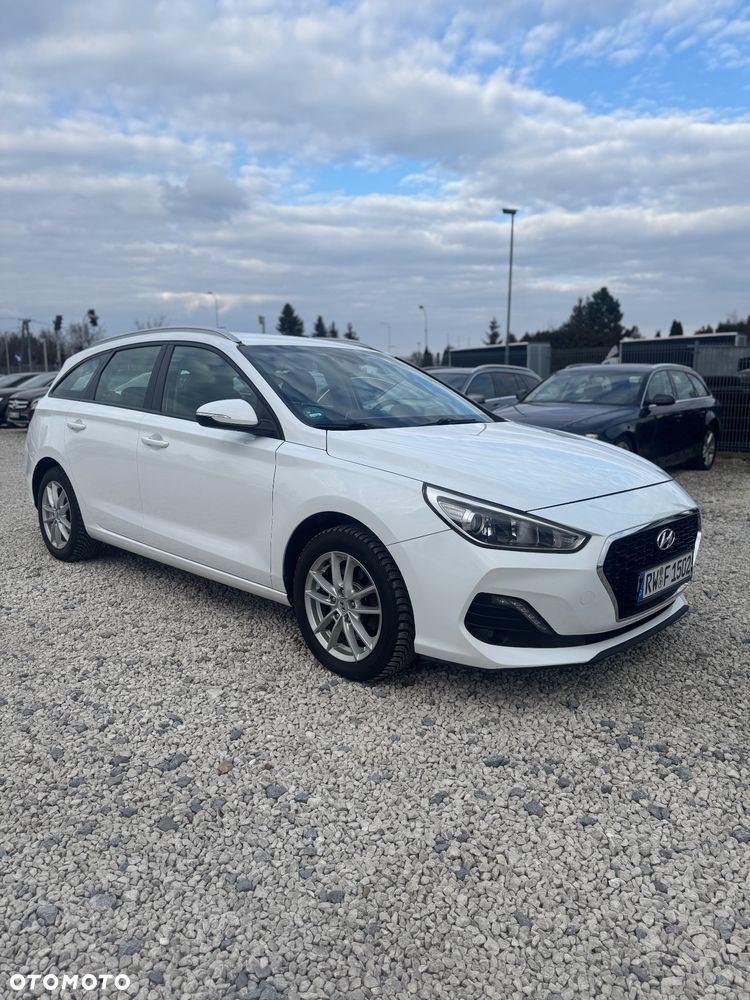 Hyundai i30 1.6 CRDI DCT Select - 11
