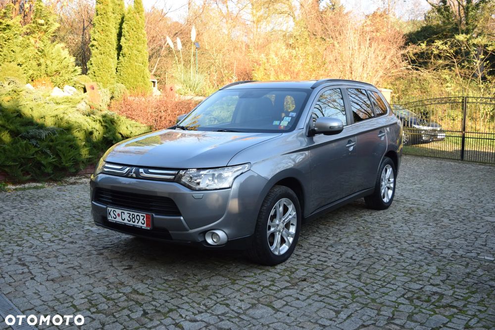Mitsubishi Outlander 2.2 DID Instyle Navi - 2