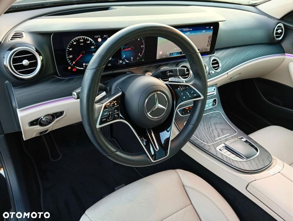 Mercedes-Benz Klasa E - 10