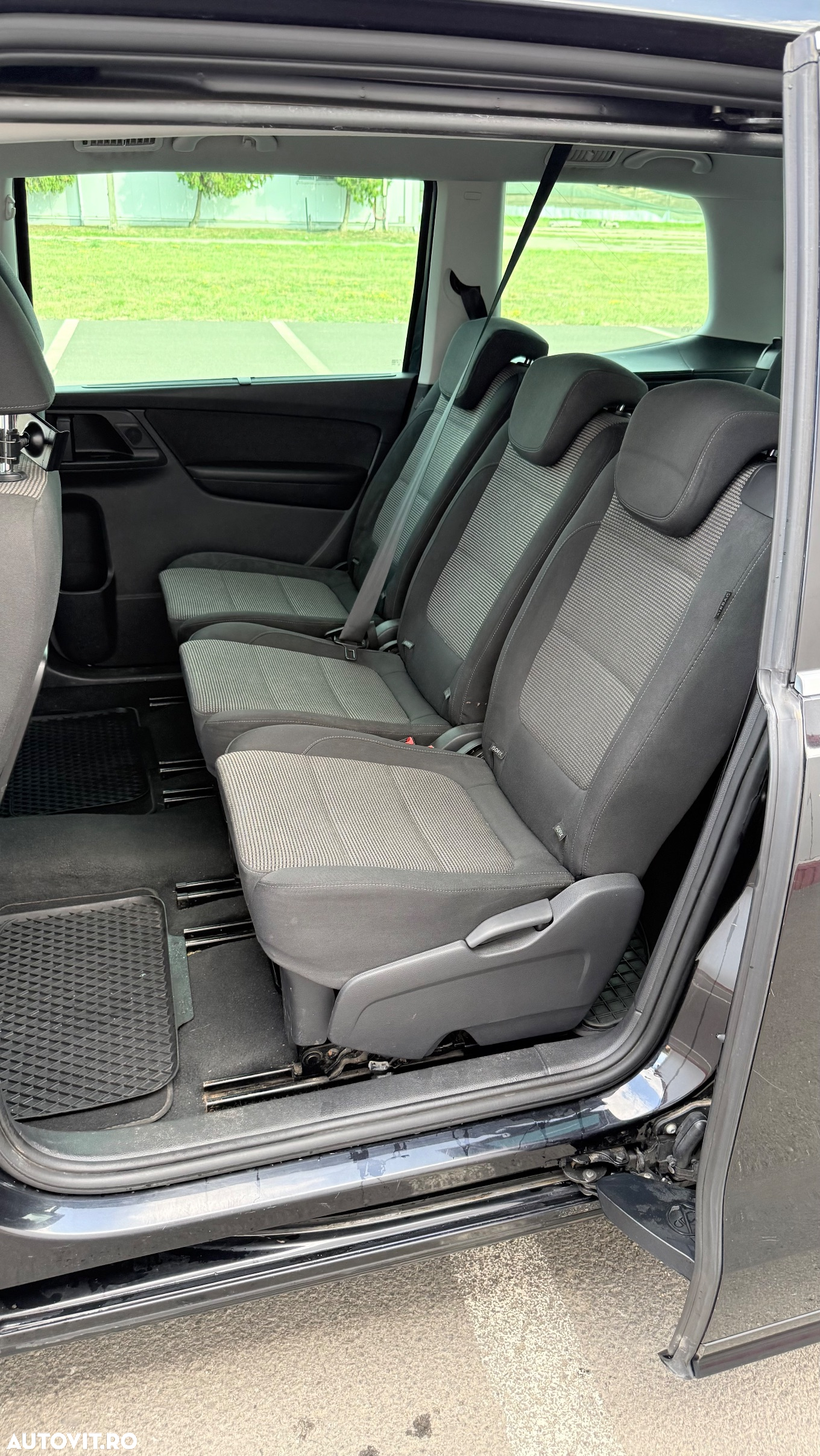 Volkswagen Sharan 2.0 TDI DSG BlueMotion Technology Comfortline - 11