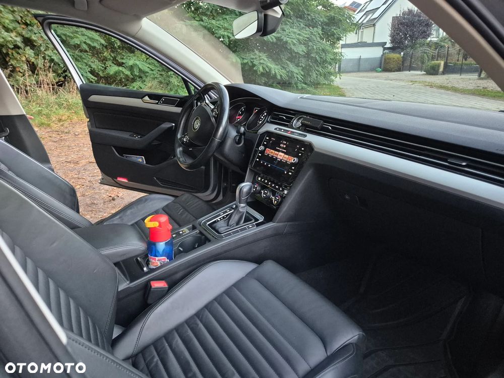 Volkswagen Passat - 3