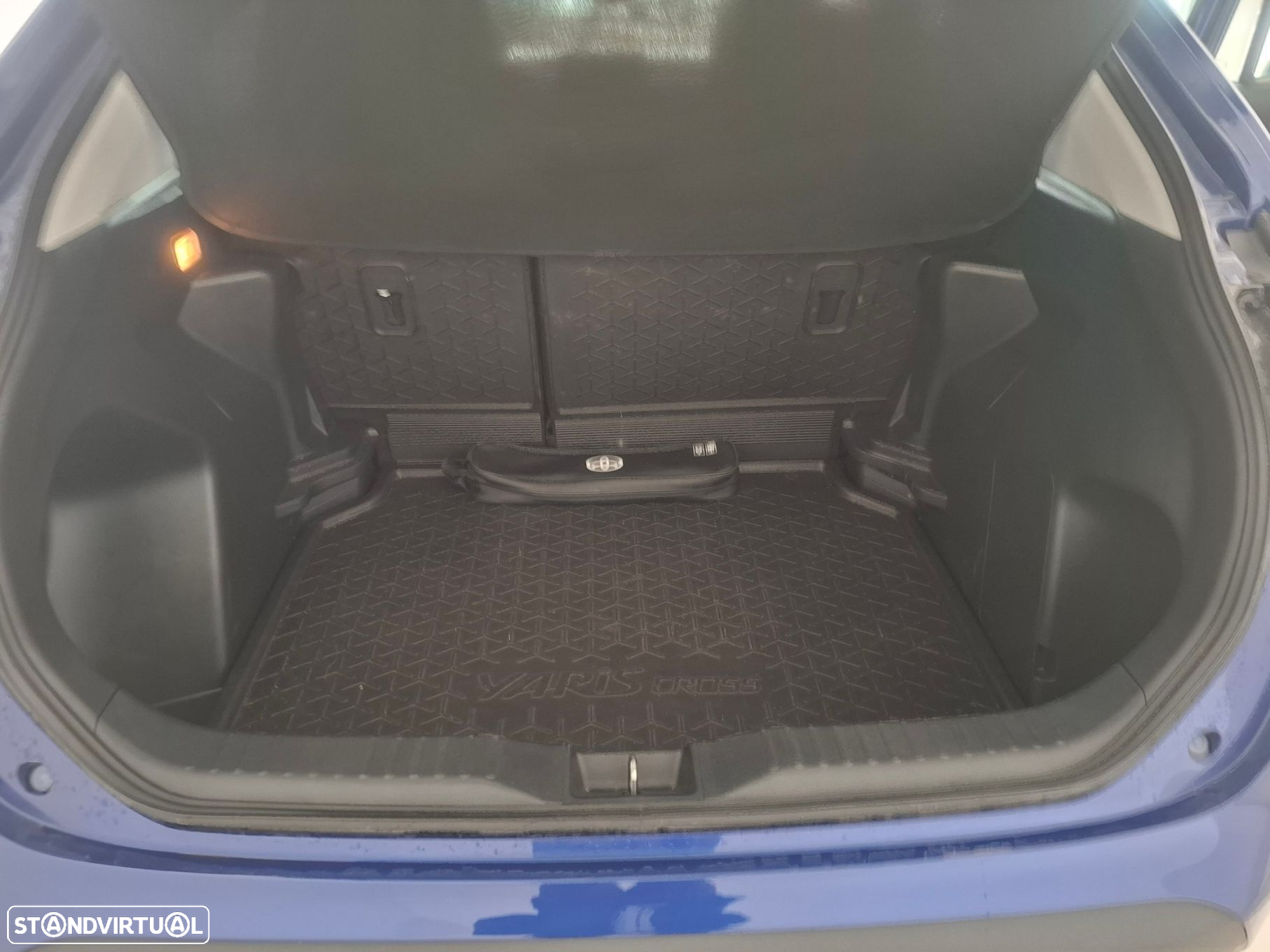 Toyota Yaris Cross 1.5 HDF Comfort Plus - 10