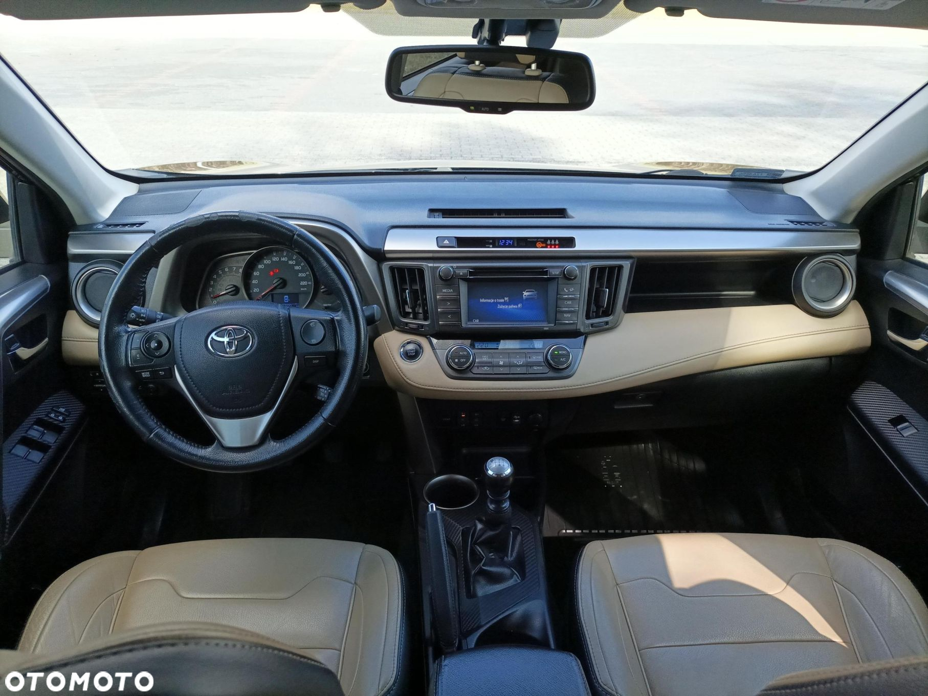 Toyota RAV4 - 11