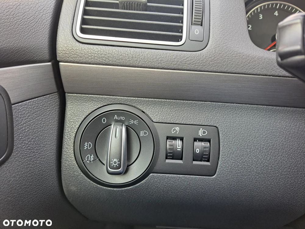 Volkswagen Touran 1.4 TSI Cross - 20