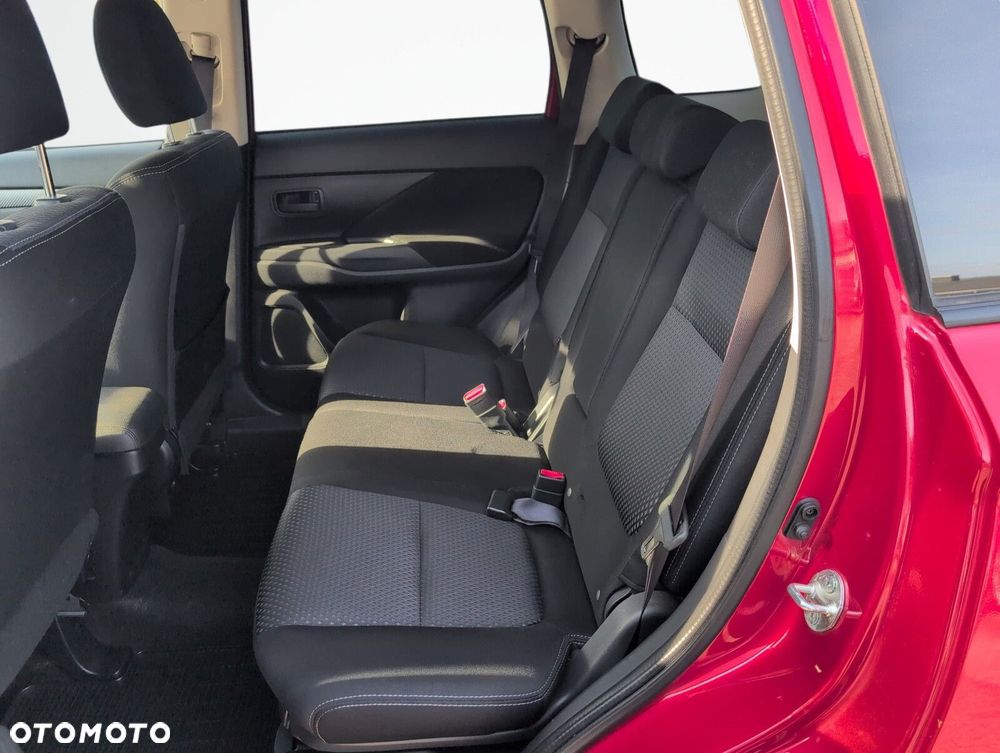 Mitsubishi Outlander 2.0 City Style 2WD - 12