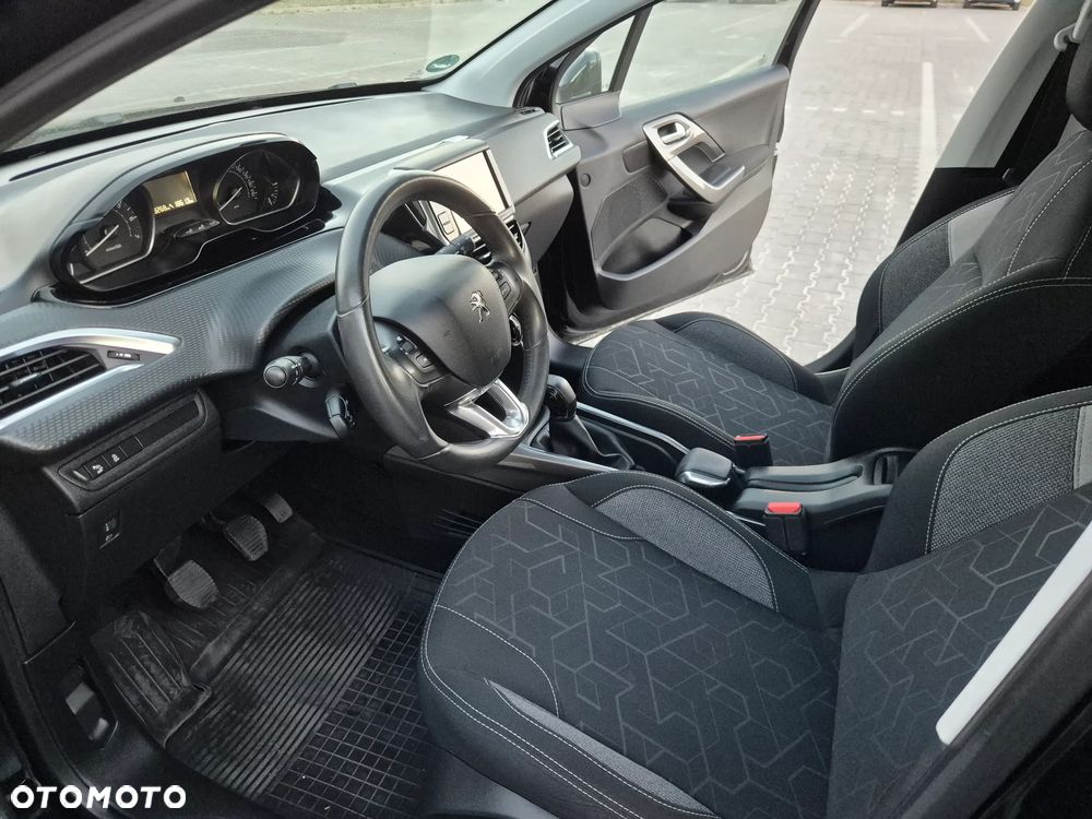 Peugeot 2008 1.2 Pure Tech Access - 7