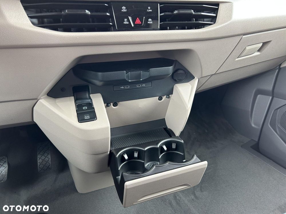 Volkswagen California - 32