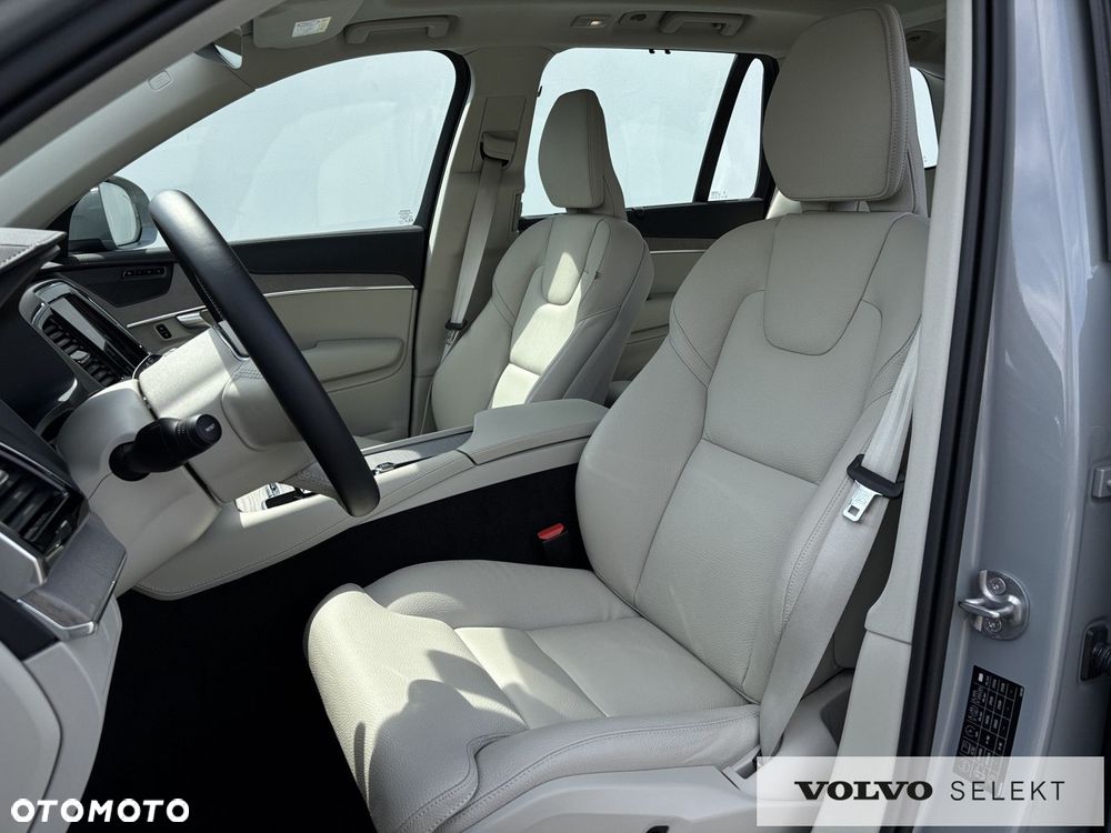 Volvo XC 90 - 7