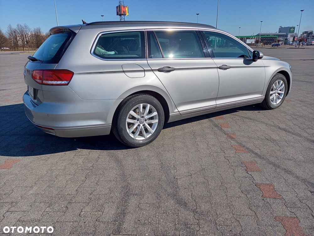 Volkswagen Passat 2.0 TDI SCR Comfortline DSG - 11