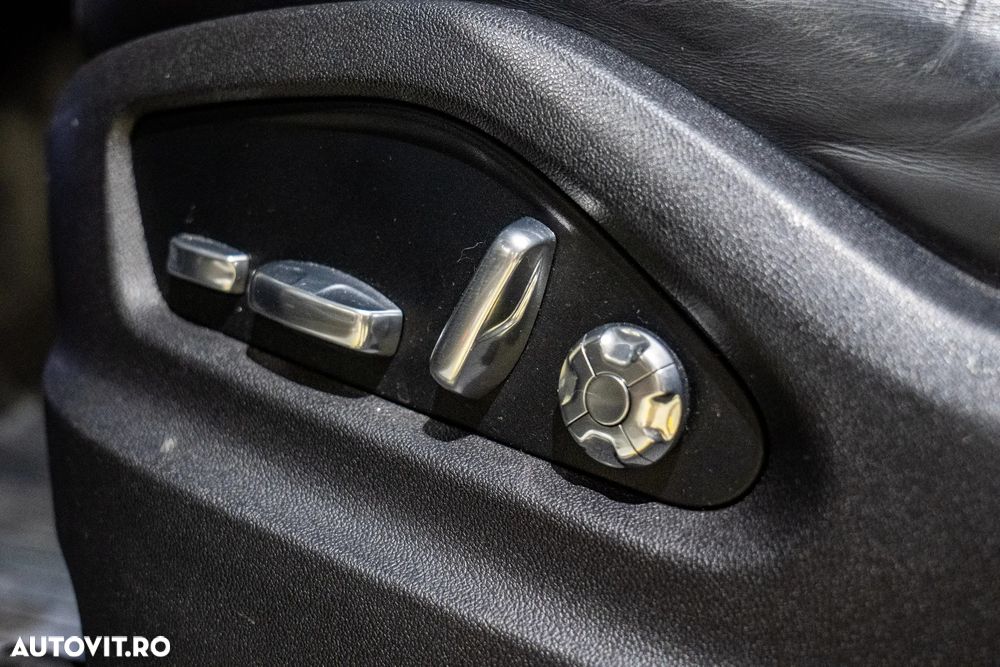 Porsche Cayenne S E-Hybrid Platinum Edition - 36