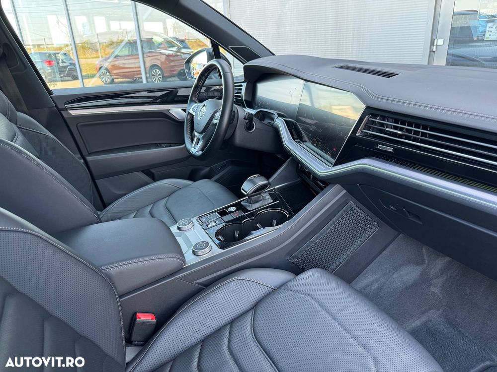 Volkswagen Touareg 3.0 V6 TDI 4Motion DPF Automatik R-Line - 16
