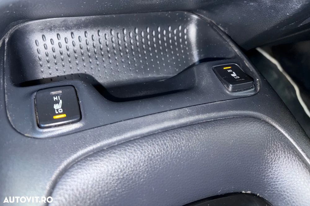 Toyota Corolla 1.8 HSD Business - 22