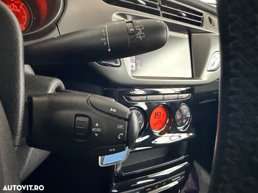 Citroën C3 Pure Tech (VTi) 82 Exclusive - 14