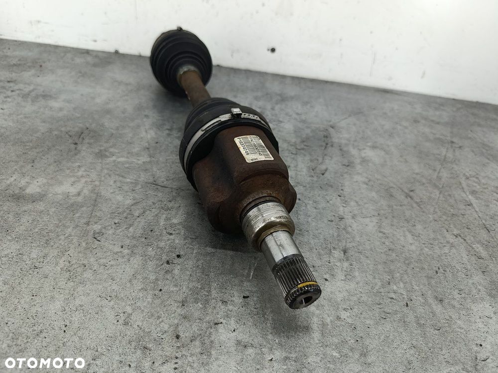 PÓŁOŚ PRAWA PRZÓD SATURN AURA XE P10374749 SATURN  GM 3.5 V6 - 4