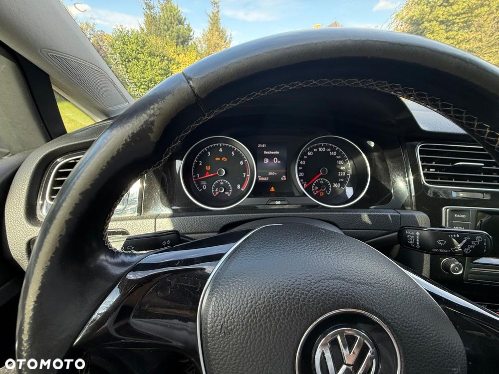 Volkswagen Golf - 18
