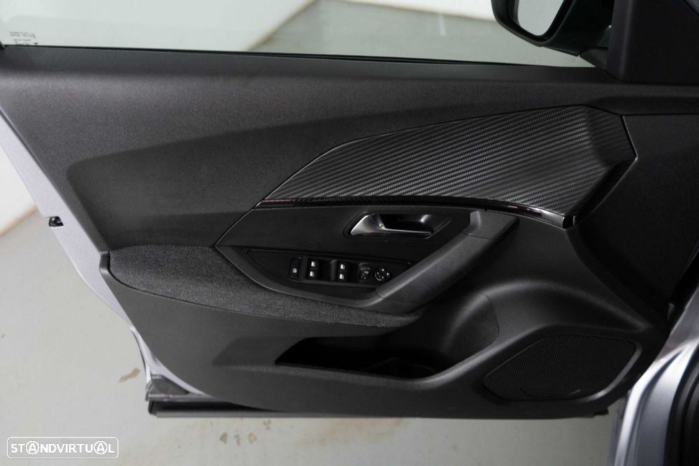 Peugeot 2008 1.2 Hybrid Style e-DCS6 - 23