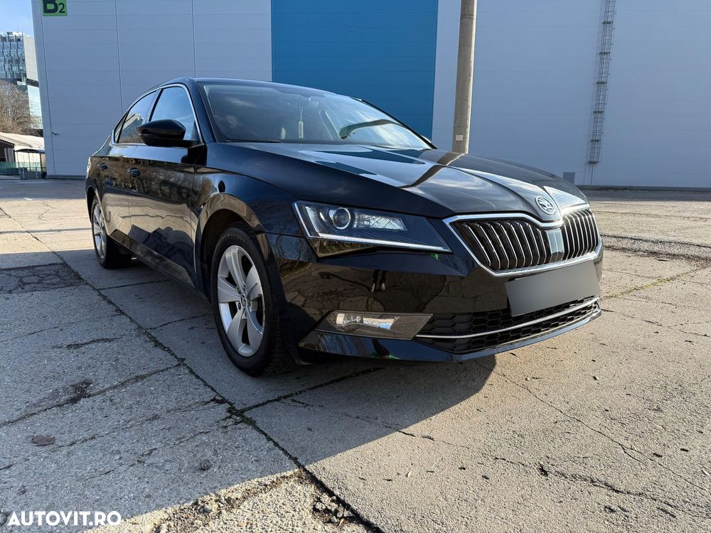 Skoda Superb 1.6 TDI DSG Style - 1
