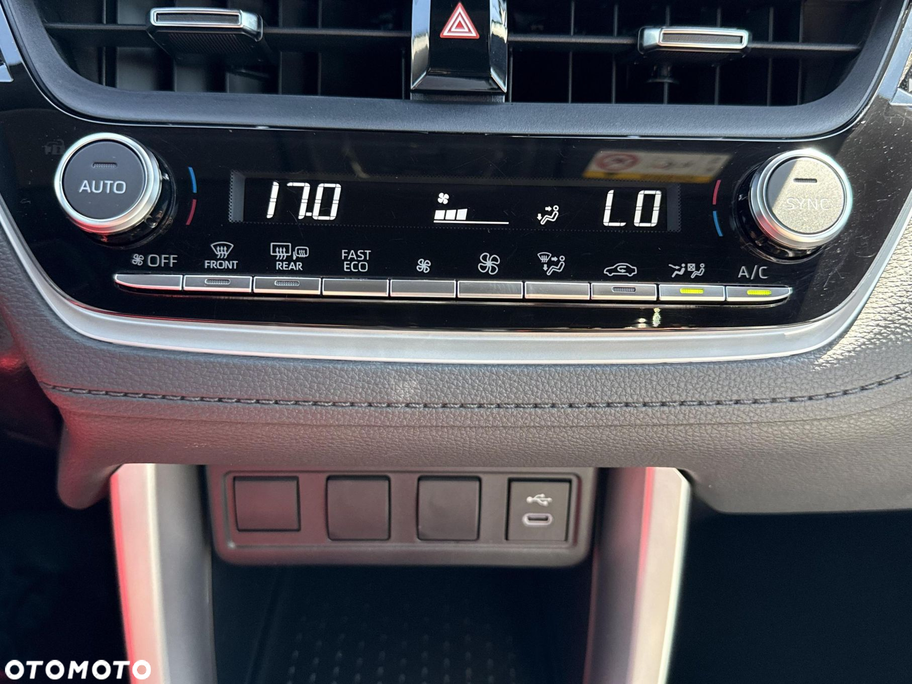 Toyota Corolla Cross 2.0 Hybrid Comfort - 15