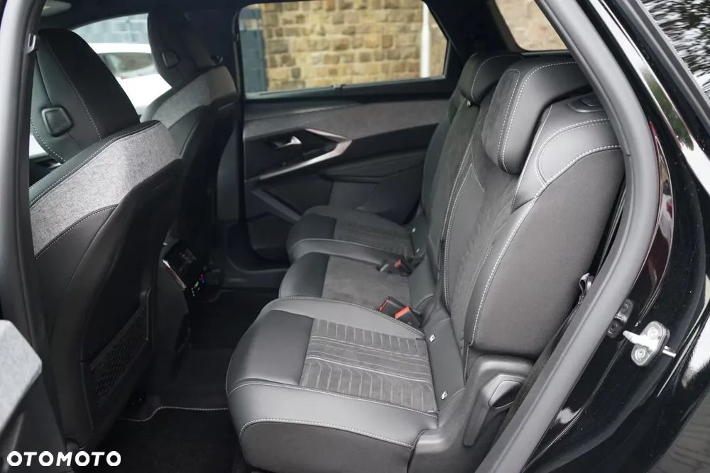 Peugeot 5008 1.2 PureTech mHEV GT Exclusive S&S e-DCS6 - 13