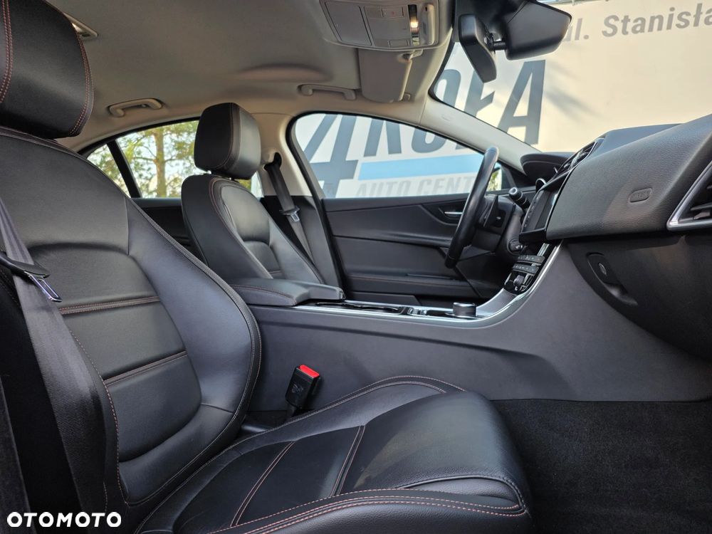 Jaguar XE E-Performance Portfolio - 13