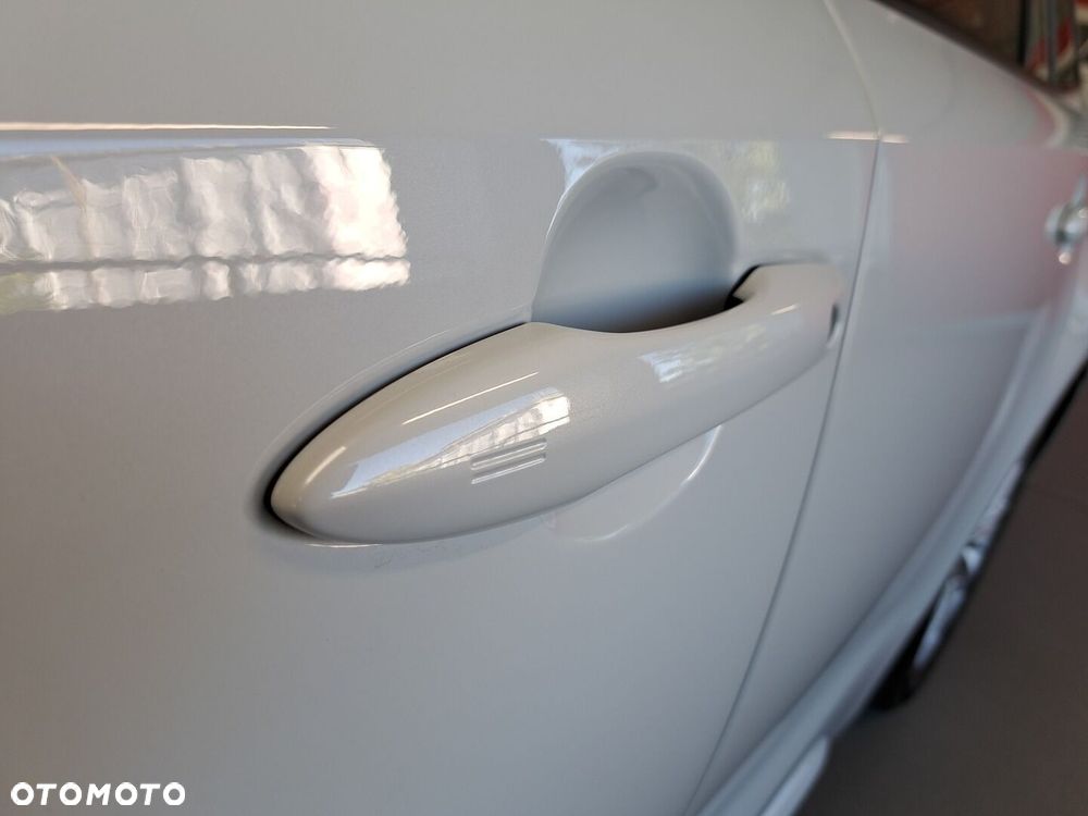 Toyota Corolla 1.8 Hybrid Comfort - 36