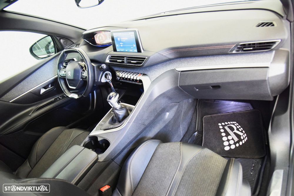 Peugeot 3008 1.2 PureTech GT Line - 25