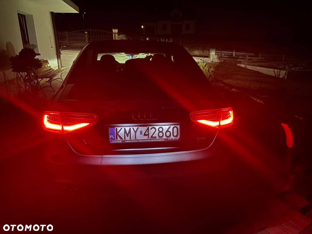 Audi A4 Limousine 2.0 TDI DPF multitronic Ambition - 23