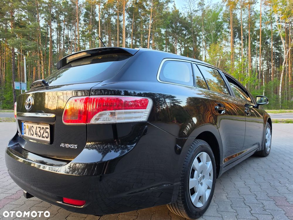 Toyota Avensis 1.8 Multidrive S Sol - 6
