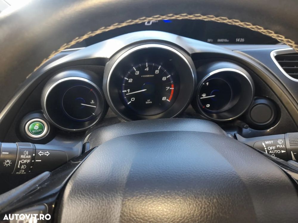 Honda Civic 1.8 i-VTEC MT Elegance - 10