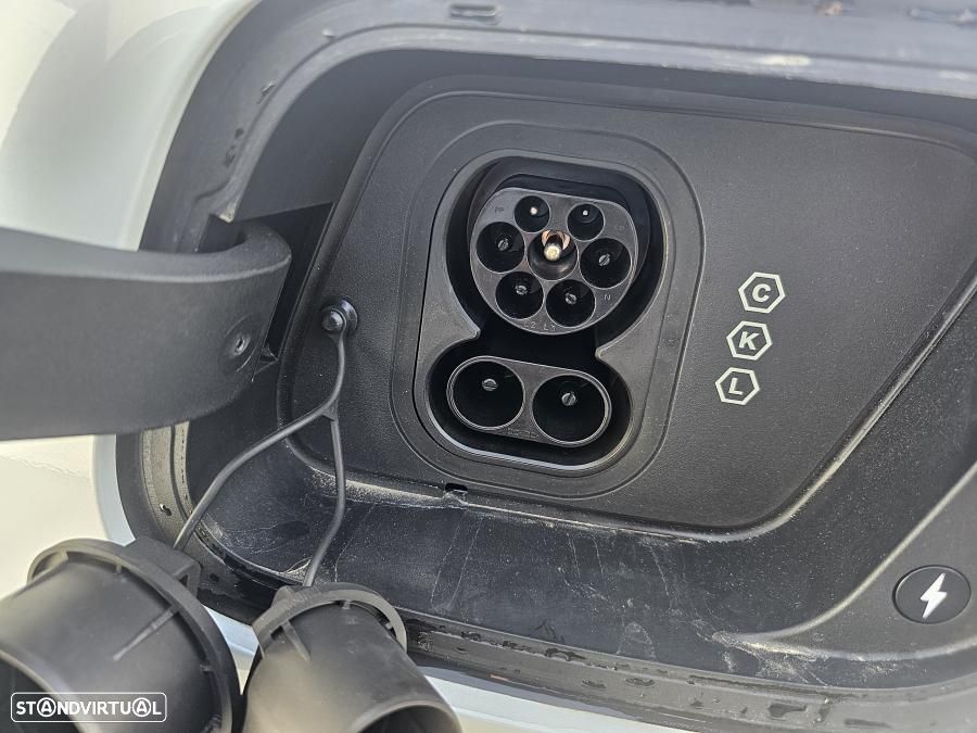 Volvo EX30 Single Motor Extended Range RWD Core - 26