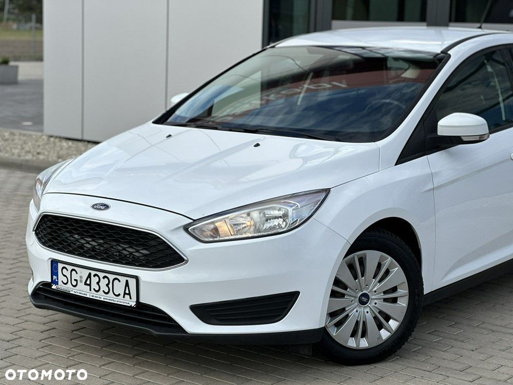 Ford Focus 1.6 Ambiente - 5