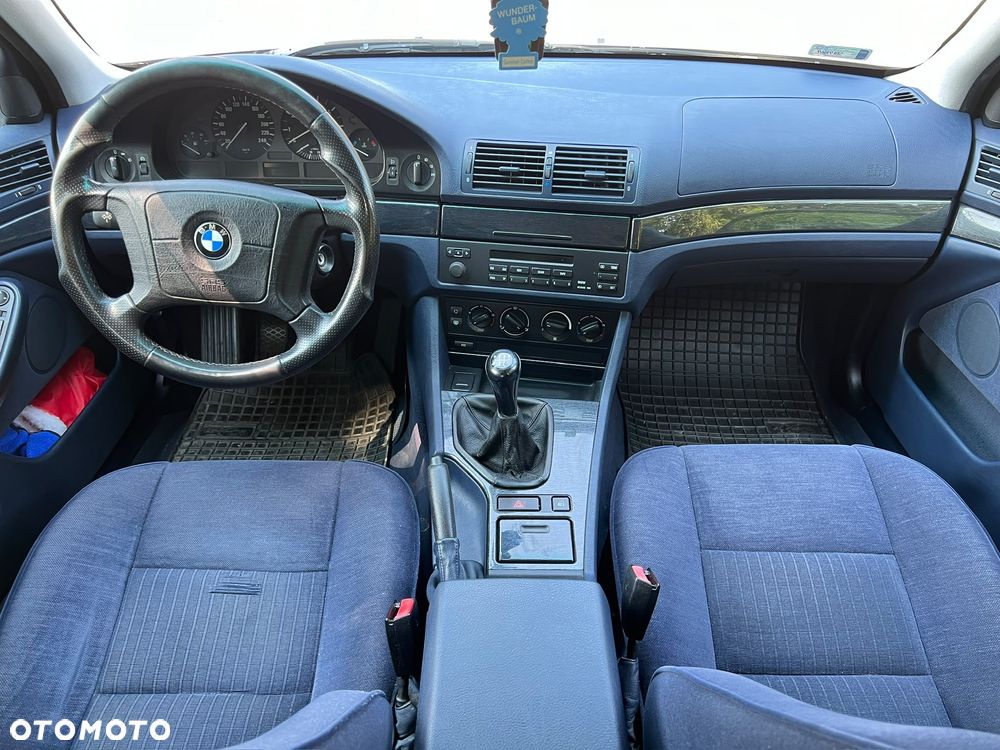 BMW Seria 5 520i - 19