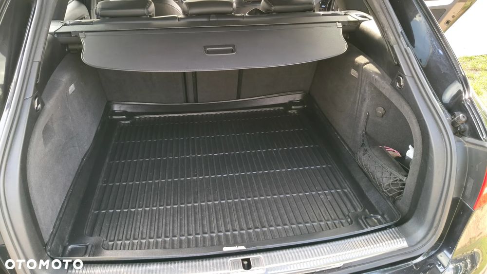 Audi A4 Avant 3.2 FSI quattro tiptronic S line Sportpaket (plus) - 11