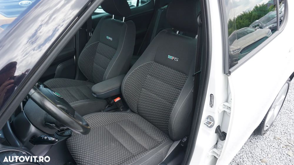 Skoda Fabia 1.4 TSI RS DSG - 30