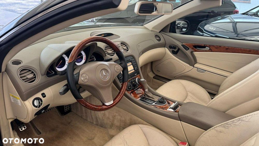 Mercedes-Benz SL - 36