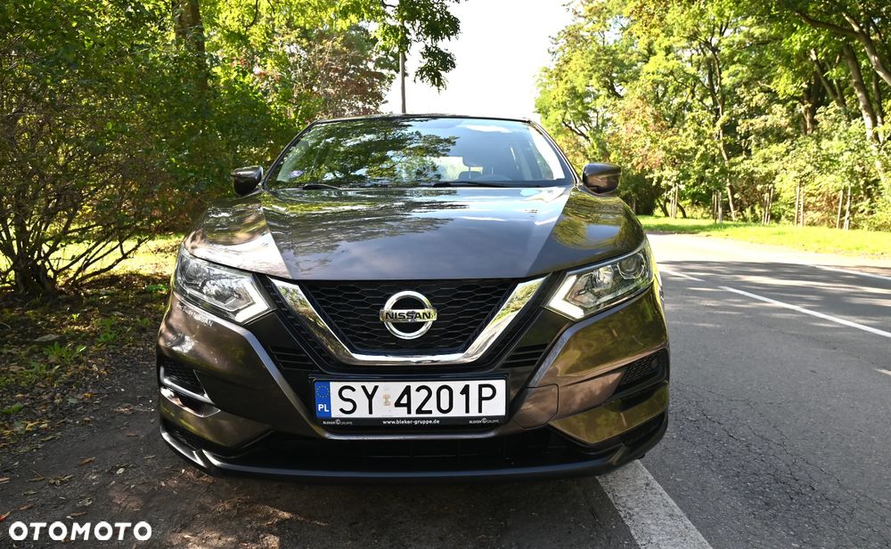 Nissan Qashqai - 1