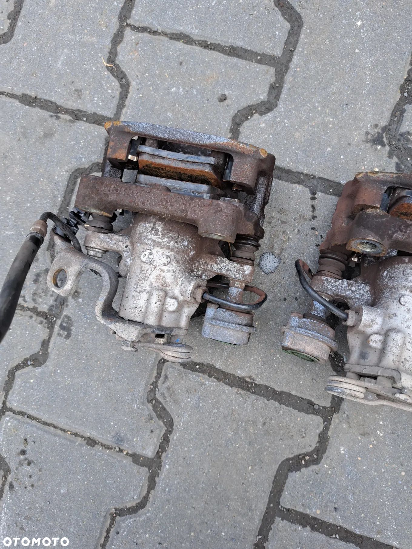 Citroen C4 Picasso I zacisk tylny lewy prawy grand picasso jarzmo - 3