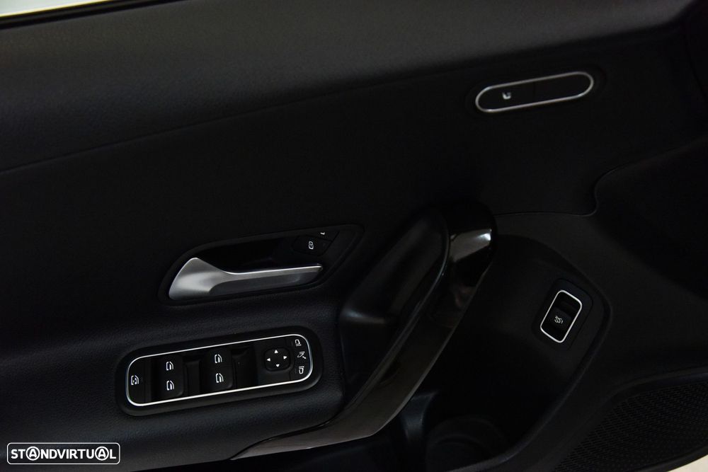 Mercedes-Benz A 180 - 21